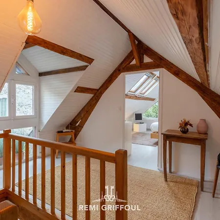 Fenetres Sur Cour 3 Duplex In The Heart Of The Center 4 Guests